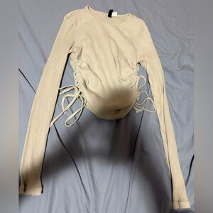 🌸 divided green scrunch long sleeve top size small